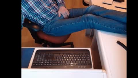 dutchpornking2 online show from January 8, 2025, 5:26 pm