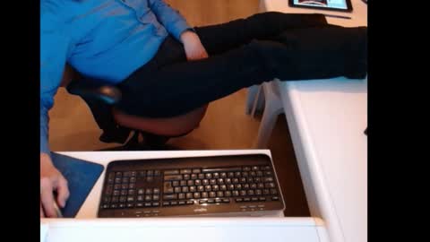 dutchpornking2 online show from November 10, 2025, 7:46 pm