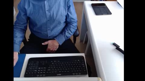 dutchpornking2 online show from November 21, 2025, 8:24 am