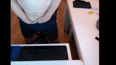 dutchpornking2 online show from April 28, 2026, 6:29 am