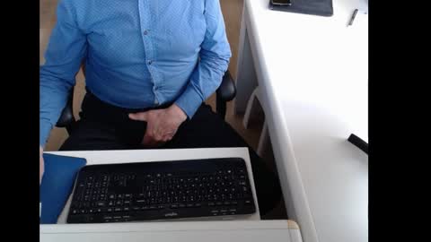 dutchpornking2 online show from May 2, 2026, 5:45 am