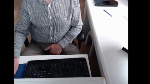 dutchpornking2 online show from May 6, 2026, 6:41 am