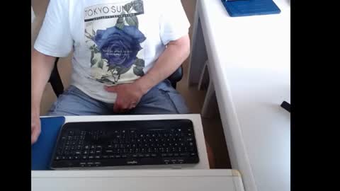 Snapshot of dutchpornking2 chatting on June 26, 2026, 6:40 am dutchpornking2 online show from June 26, 2026, 6:40 am