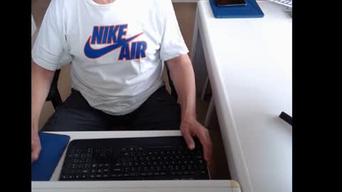 Snapshot of dutchpornking2 chatting on July 5, 2026, 6:20 am dutchpornking2 online show from July 5, 2026, 6:20 am