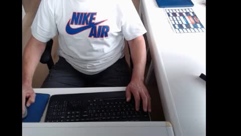 Snapshot of dutchpornking2 chatting on July 6, 2026, 6:32 am dutchpornking2 online show from July 6, 2026, 6:32 am