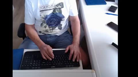 Snapshot of dutchpornking2 chatting on July 10, 2026, 7:01 am dutchpornking2 online show from July 10, 2026, 7:01 am
