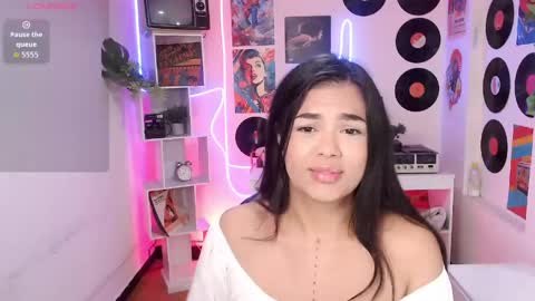 duulce_mia online show from June 9, 2026, 10:49 am