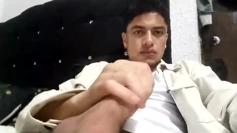 Snapshot of duvanarleyy chatting on September 20, 2025, 11:22 am duvanarleyy online show from September 20, 2025, 11:22 am