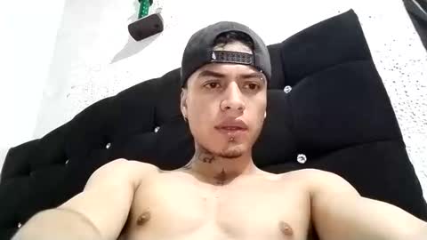 Snapshot of duvanarleyy chatting on September 27, 2025, 2:27 am duvanarleyy online show from September 27, 2025, 2:27 am