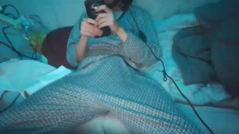 dv3nd3 online show from December 1, 2025, 1:10 am