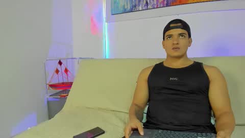 dwayne_esteven10 online show from March 22, 2026, 9:51 pm