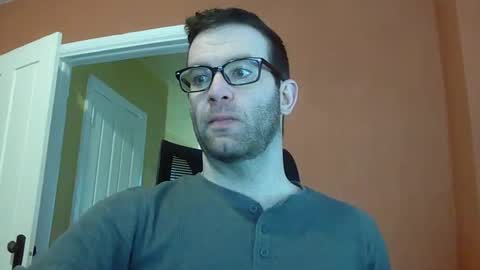 Snapshot of dweav240 chatting on February 3, 2025, 9:07 pm dweav240 online show from February 3, 2025, 9:07 pm