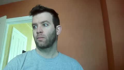 Snapshot of dweav240 chatting on February 4, 2025, 5:12 pm dweav240 online show from February 4, 2025, 5:12 pm