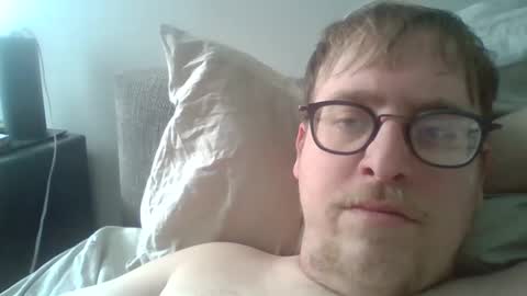 dxjbre online show from February 18, 2025, 9:09 pm