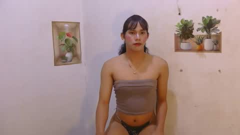 dy_namite online show from May 7, 2026, 6:35 pm