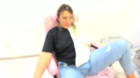 Snapshot of dyanakaylin chatting on December 2, 2024, 4:09 am dayana online show from December 2, 2024, 4:09 am