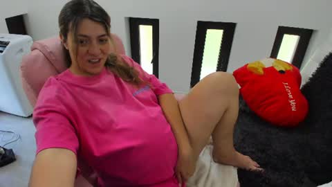 dayana online show from June 18, 2026, 4:46 am