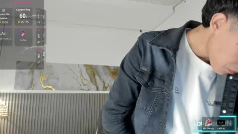 dyla_n18_ online show from April 28, 2026, 8:47 pm