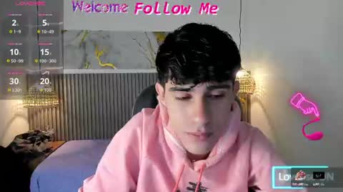 dyla_n18_ online show from July 2, 2026, 8:59 pm