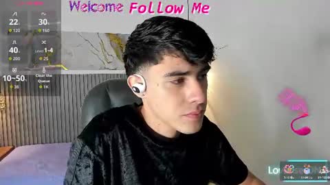 dyla_n18_ online show from July 5, 2026, 7:43 pm