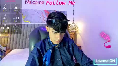 dyla_n18_ online show from July 29, 2026, 8:40 pm
