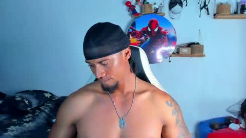Snapshot of dylan_jake1 chatting on April 17, 2026, 12:35 am Dylan online show from April 17, 2026, 12:35 am
