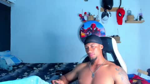 Snapshot of dylan_jake1 chatting on April 18, 2026, 1:42 am Dylan online show from April 18, 2026, 1:42 am