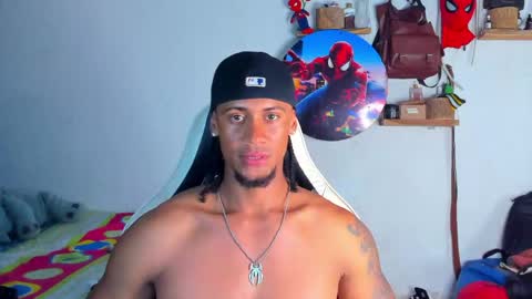 Snapshot of dylan_jake1 chatting on May 6, 2026, 1:47 am Dylan online show from May 6, 2026, 1:47 am
