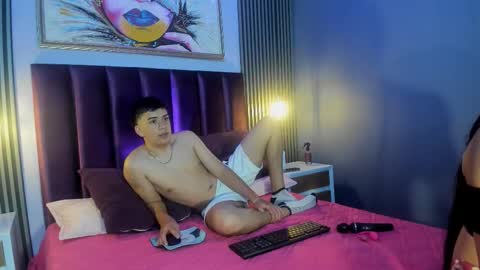 Snapshot of dylan_katee chatting on March 22, 2026, 10:24 pm Dylan and Katte online show from March 22, 2026, 10:24 pm