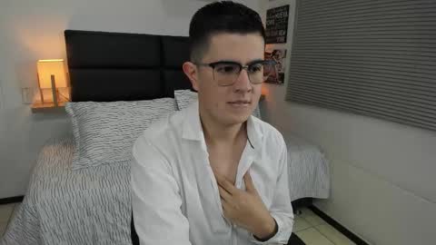  DYLAN SANTIAGO  online show from January 7, 2026, 8:00 pm