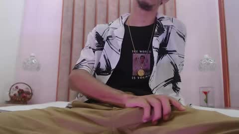 dylan_scotts online show from September 24, 2025, 8:34 pm