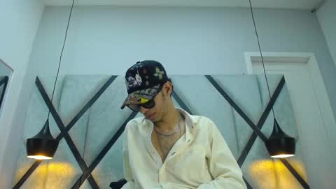 dylan_scotts online show from October 9, 2025, 8:07 pm