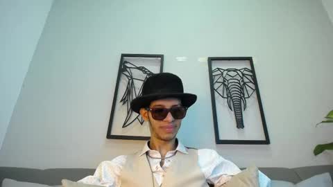 dylan_scotts online show from October 16, 2025, 8:10 pm