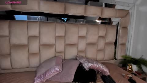 dylan_turner_ online show from October 12, 2025, 4:55 am