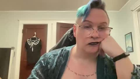 dylanesque27 online show from May 3, 2026, 2:50 am