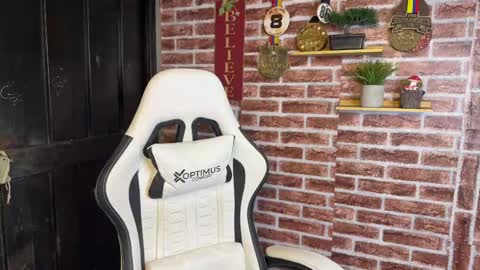 Dylangusss online show from March 11, 2026, 9:59 am