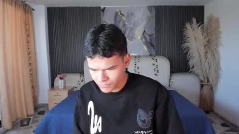 dylanroyce_ online show from March 19, 2026, 12:20 pm