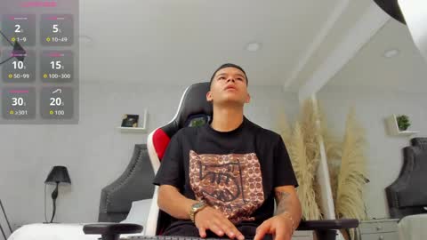 Snapshot of dylanroyce_ chatting on May 23, 2026, 1:37 pm dylanroyce_ online show from May 23, 2026, 1:37 pm