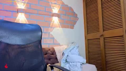 D Y L A N online show from March 7, 2026, 2:52 am