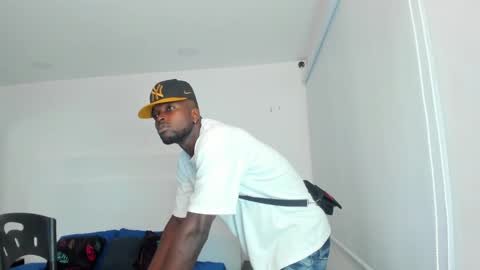 Dylan Taylor online show from February 8, 2025, 10:18 am