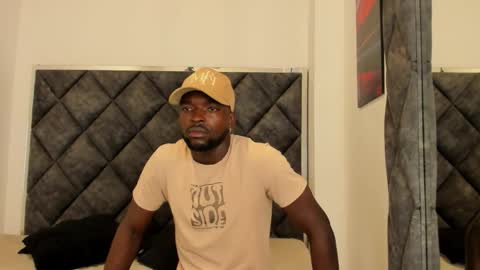 Dylan Taylor online show from November 4, 2025, 2:10 am