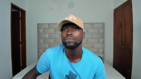 Dylan Taylor online show from November 16, 2025, 12:11 pm