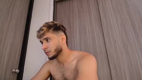 dylanxfun online show from October 15, 2025, 3:56 pm