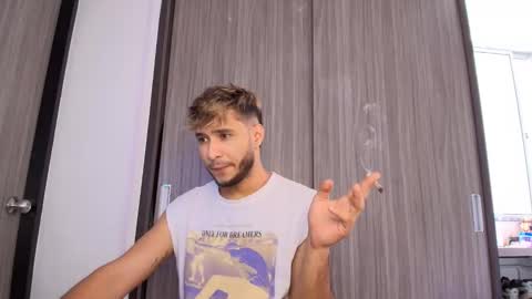 dylanxfun online show from October 17, 2025, 9:17 pm