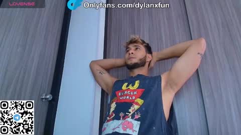 dylanxfun online show from November 4, 2025, 8:08 pm