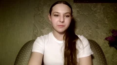 Yuni online show from April 30, 2026, 8:57 pm