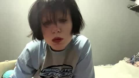 Snapshot of earthascritchfield chatting on April 26, 2026, 4:59 pm Rina online show from April 26, 2026, 4:59 pm
