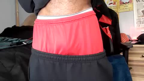 Snapshot of easybreezy20 chatting on January 5, 2025, 6:46 am TWITTER INSTAGRAM easybreezy20 ONLINE 1230 AM TO 7AM online show from January 5, 2025, 6:46 am