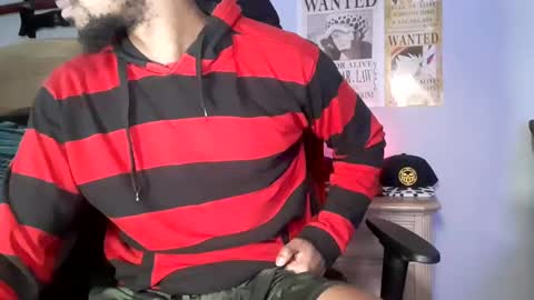 Snapshot of easybreezy20 chatting on October 13, 2025, 6:13 am TWITTER   INSTAGRAM    easybreezy20   ONLINE 1230 AM TO 7AM online show from October 13, 2025, 6:13 am