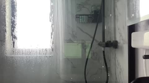 Nadia Ferreira  online show from December 30, 2024, 12:31 pm